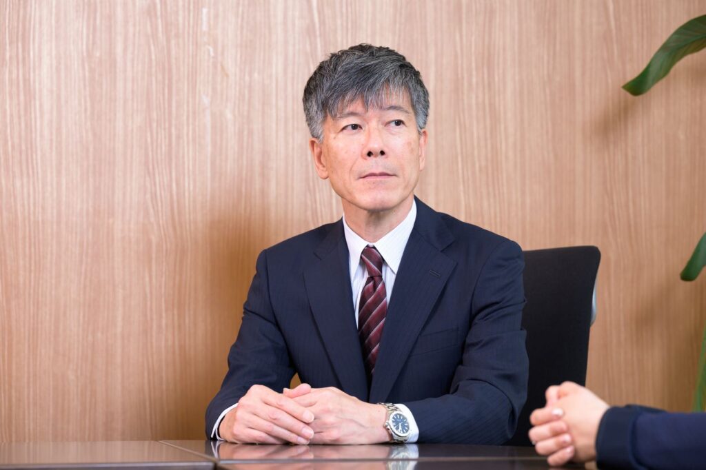 岸毅弁護士
